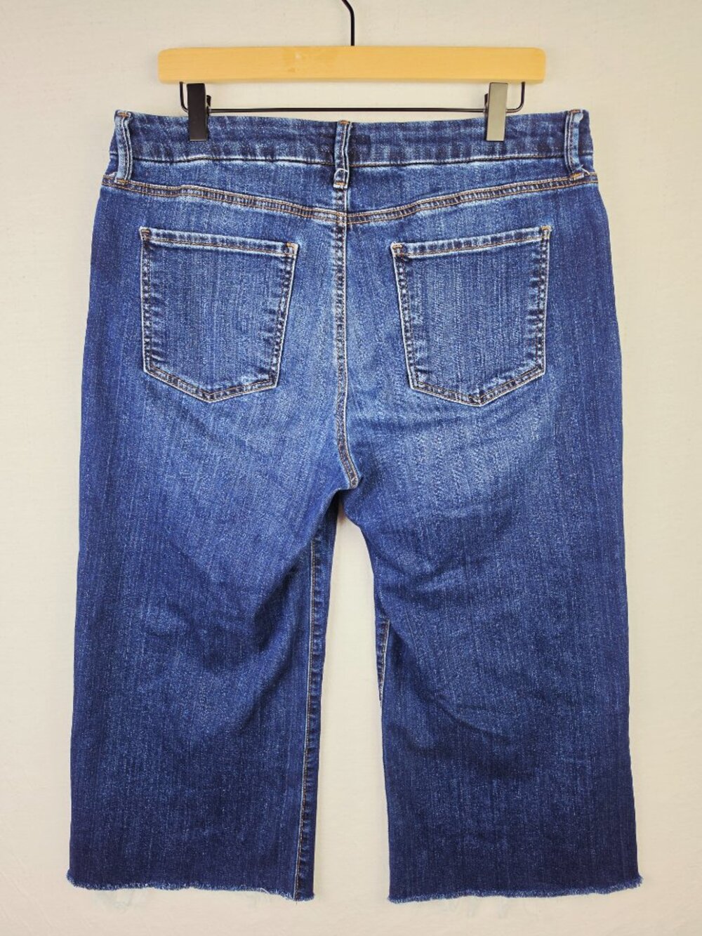 Kut From The Kloth Meg High Rise Fab Ab Wide Leg Raw Hem Ankle Crop size 12 - Picture 7 of 13